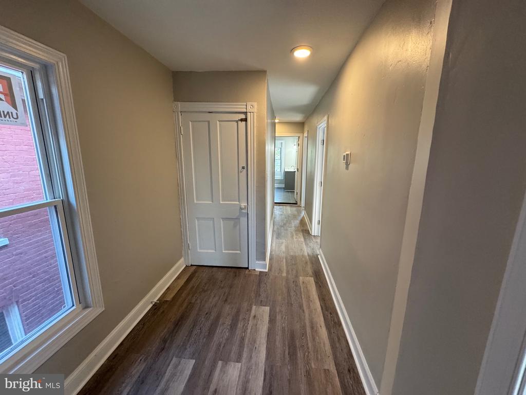 212 W JOHN STREET