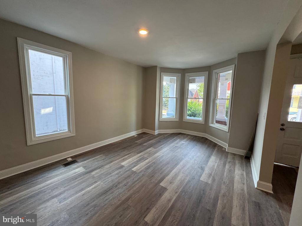 212 W JOHN STREET