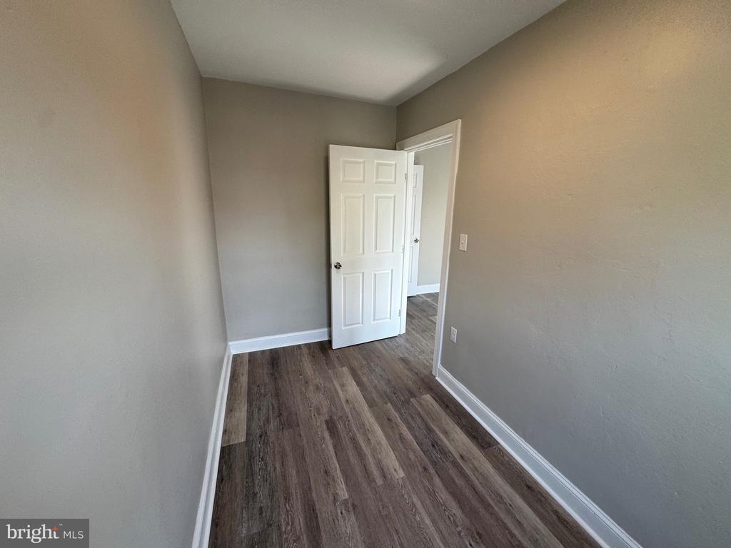 212 W JOHN STREET