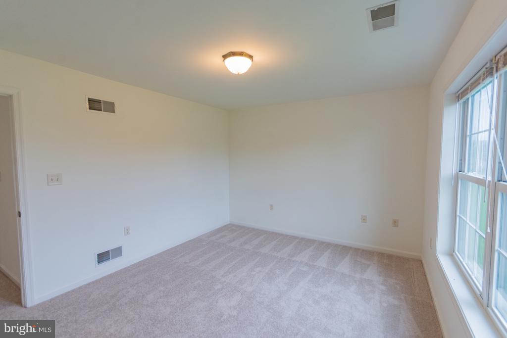 102 NORINTON DRIVE
