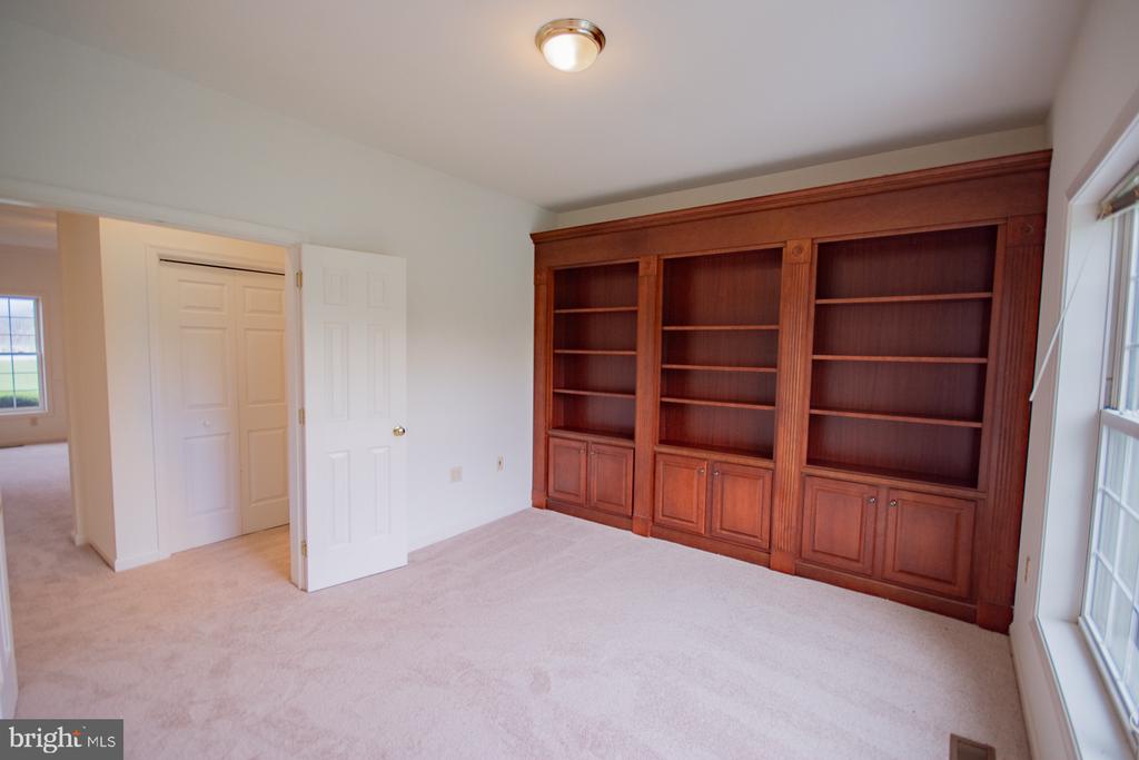 102 NORINTON DRIVE