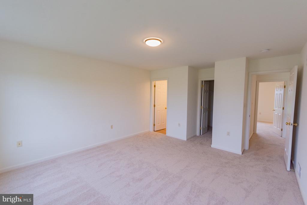102 NORINTON DRIVE