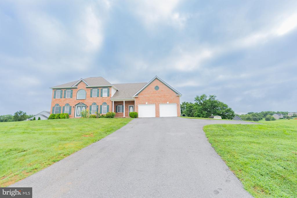 102 NORINTON DRIVE