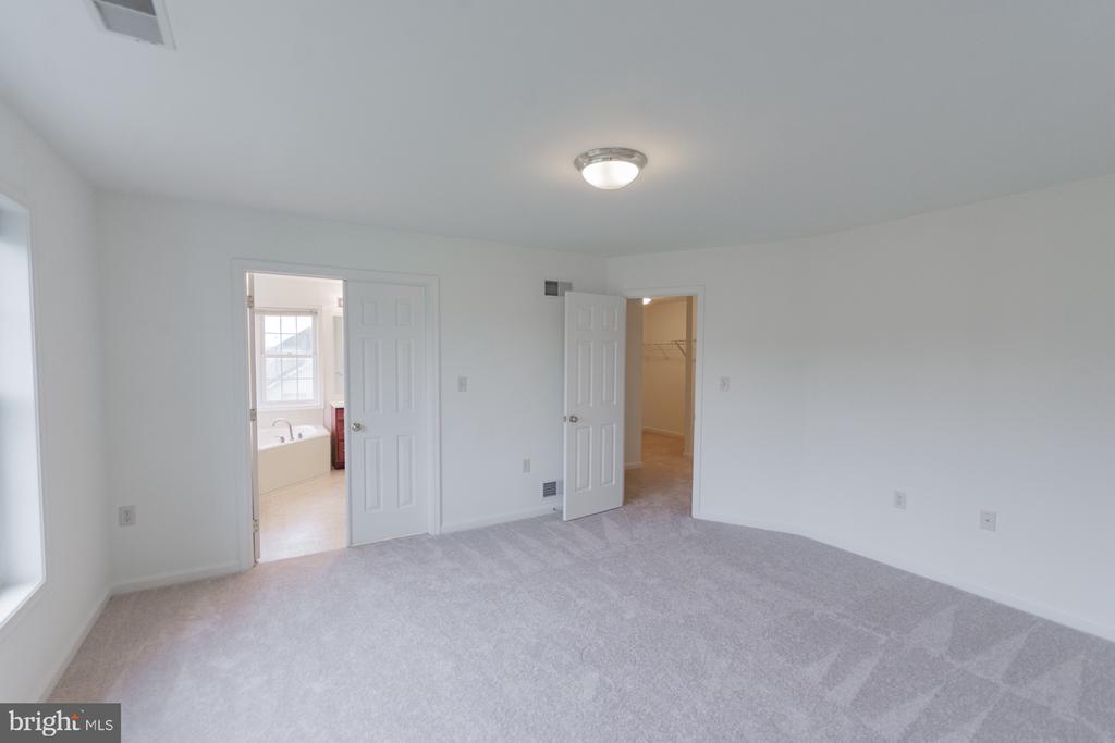 102 NORINTON DRIVE