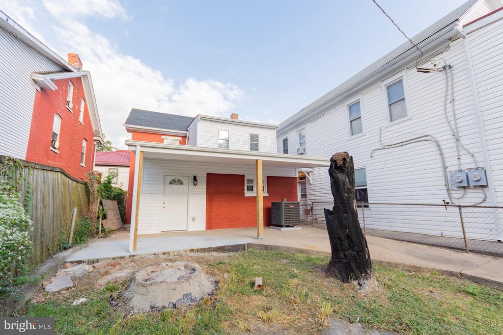 719 2ND STREET