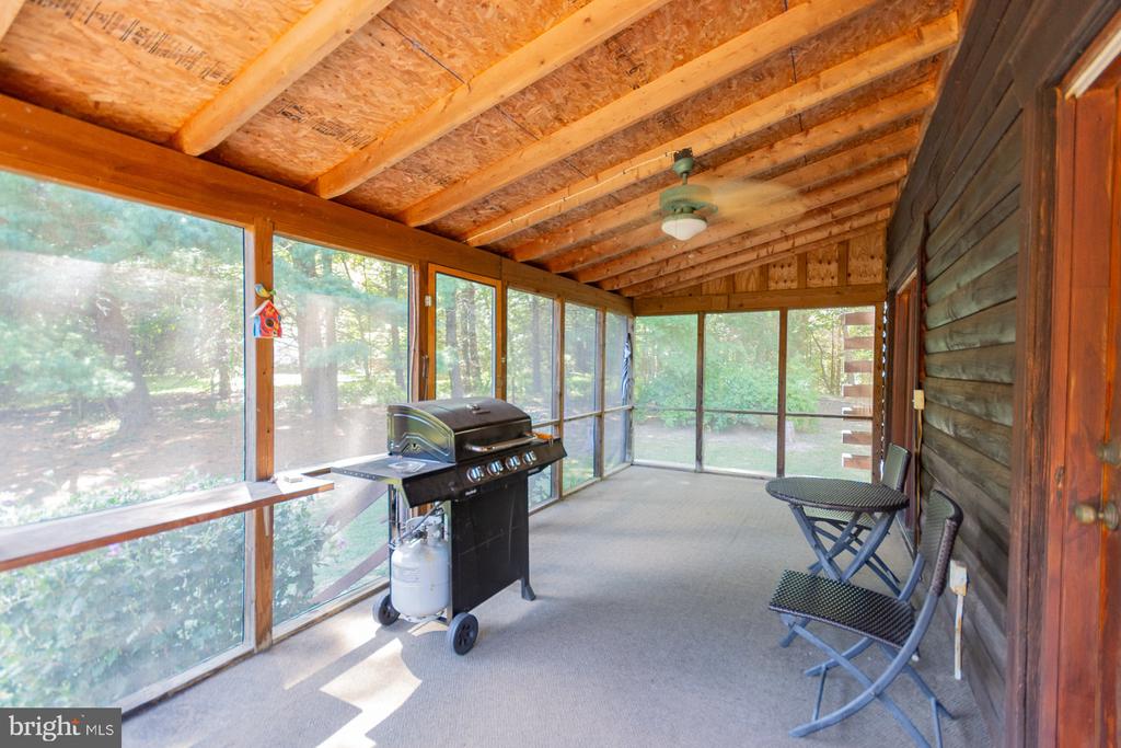1337 CEDAR LANE