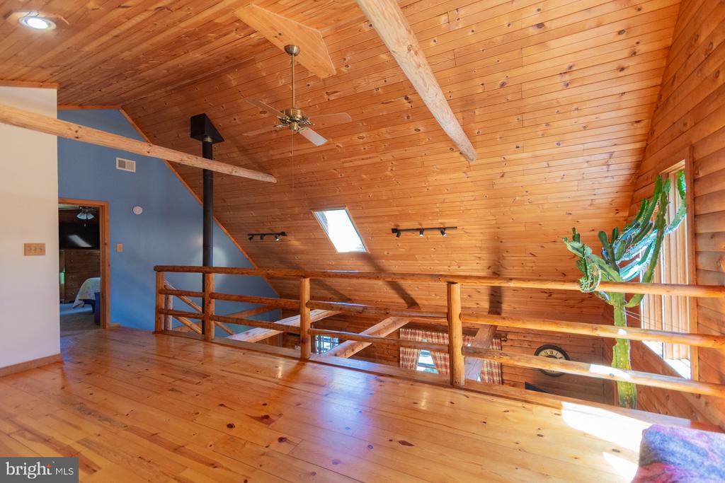 1337 CEDAR LANE