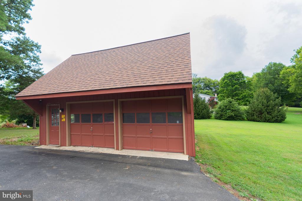 1337 CEDAR LANE