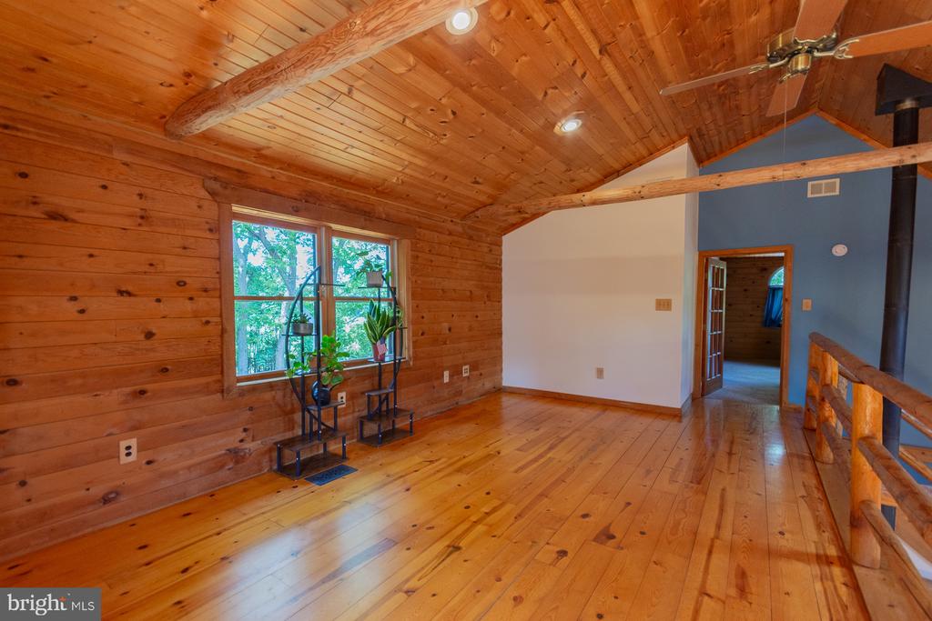 1337 CEDAR LANE