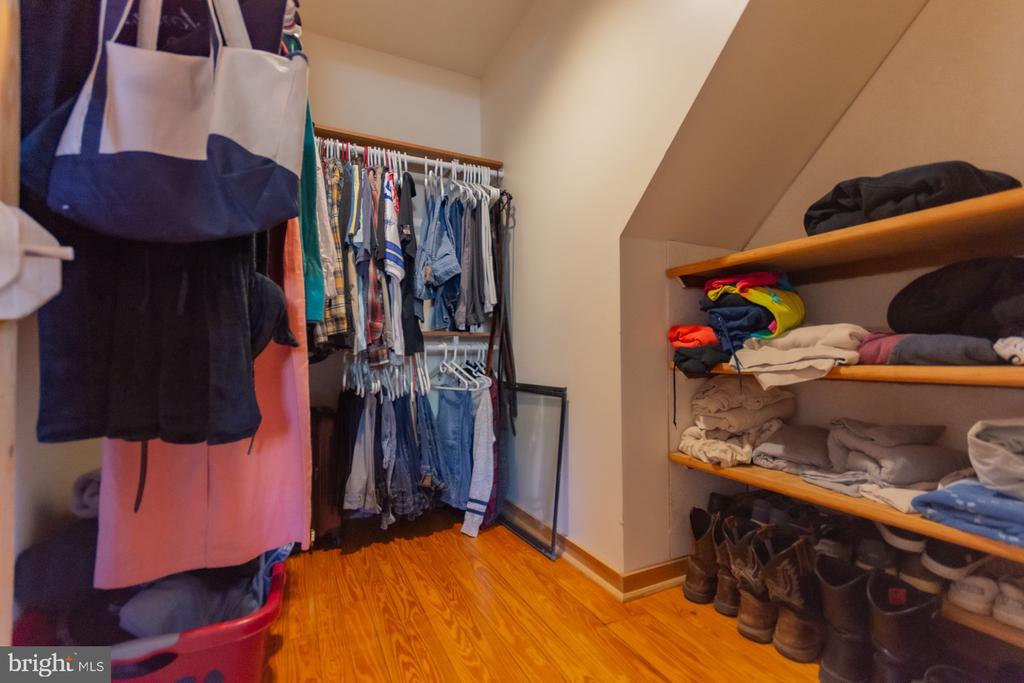1337 CEDAR LANE