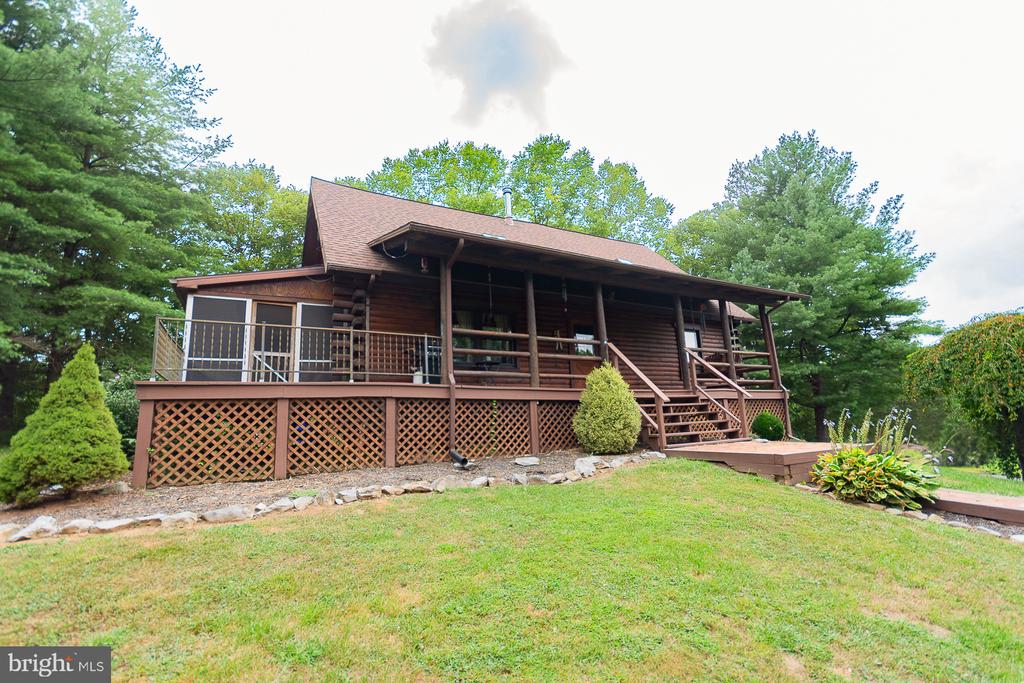 1337 CEDAR LANE