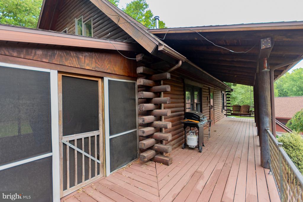 1337 CEDAR LANE