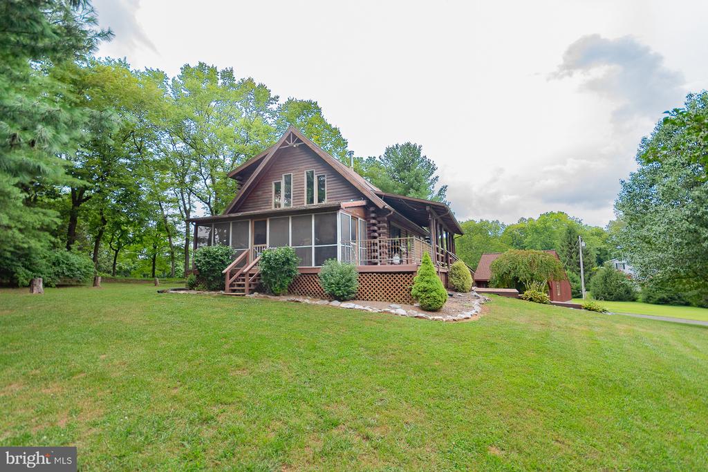 1337 CEDAR LANE