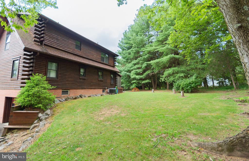 1337 CEDAR LANE