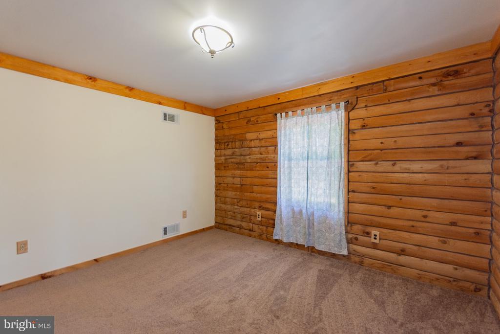 1337 CEDAR LANE