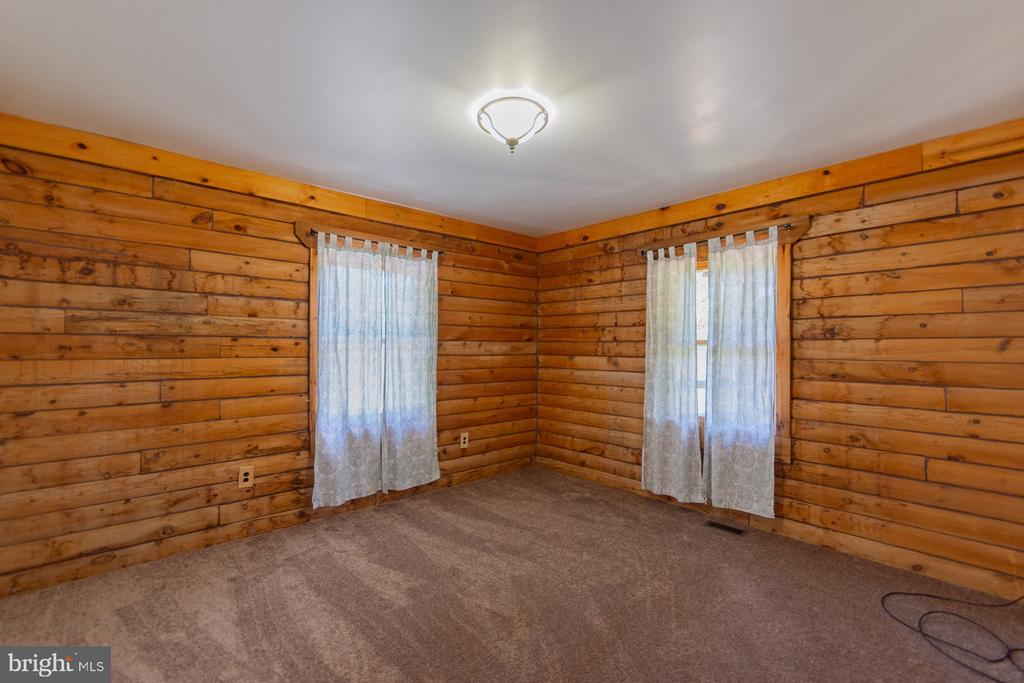 1337 CEDAR LANE