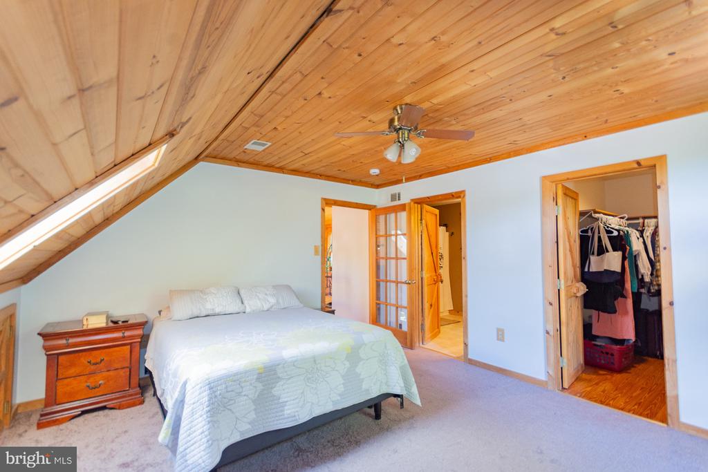 1337 CEDAR LANE
