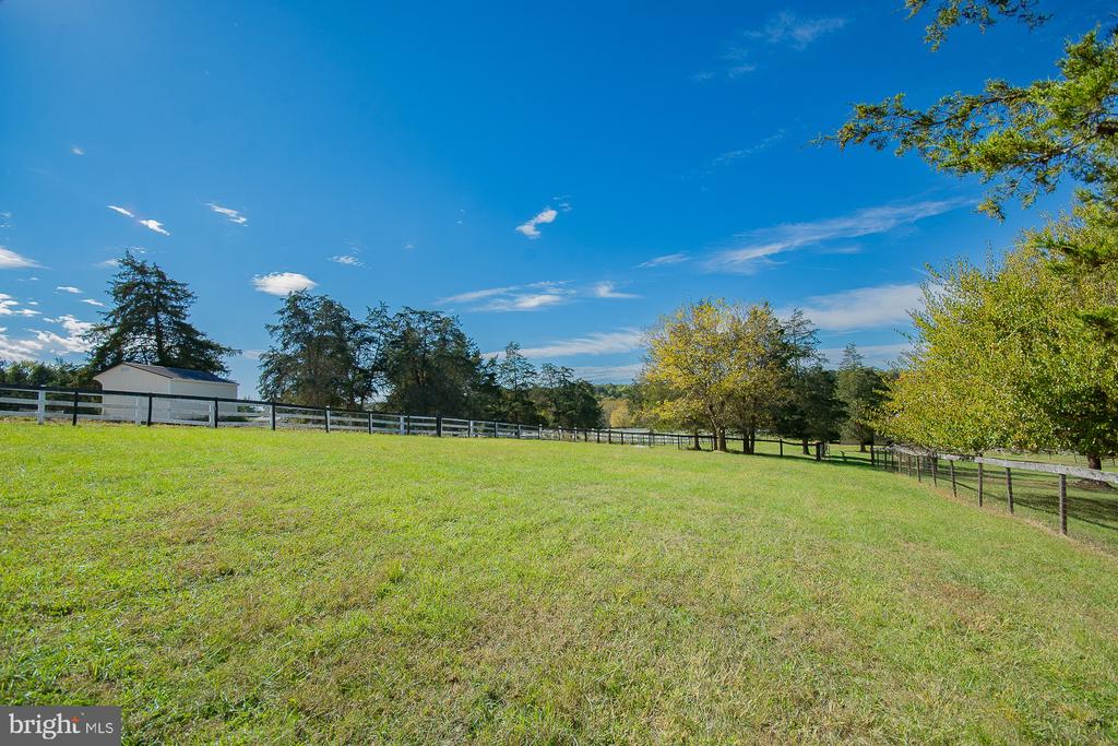 78 COLONEL MYERS DRIVE