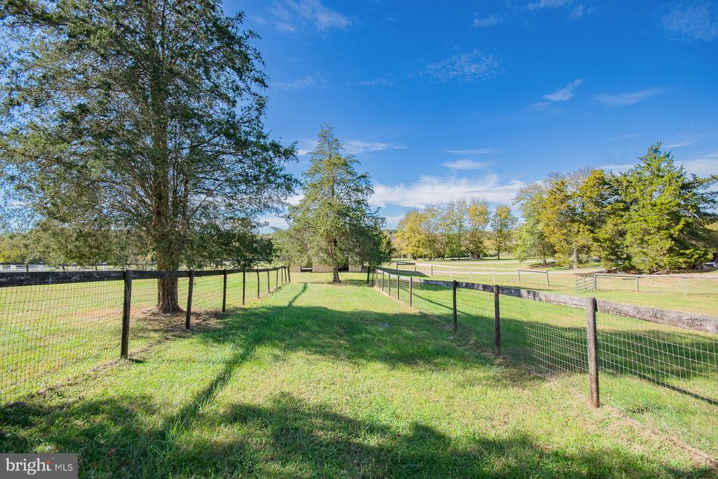 78 COLONEL MYERS DRIVE