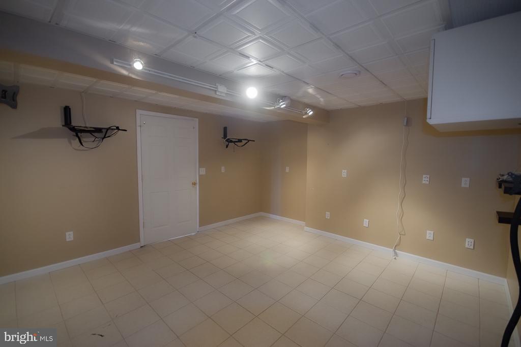 78 COLONEL MYERS DRIVE
