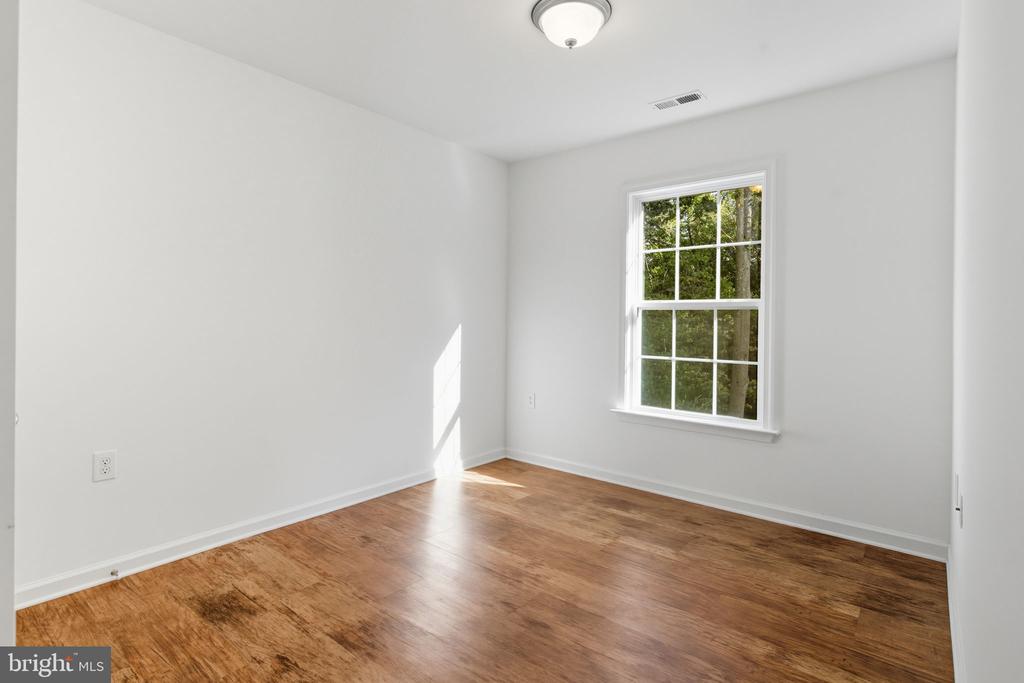 182 FURLONG WAY