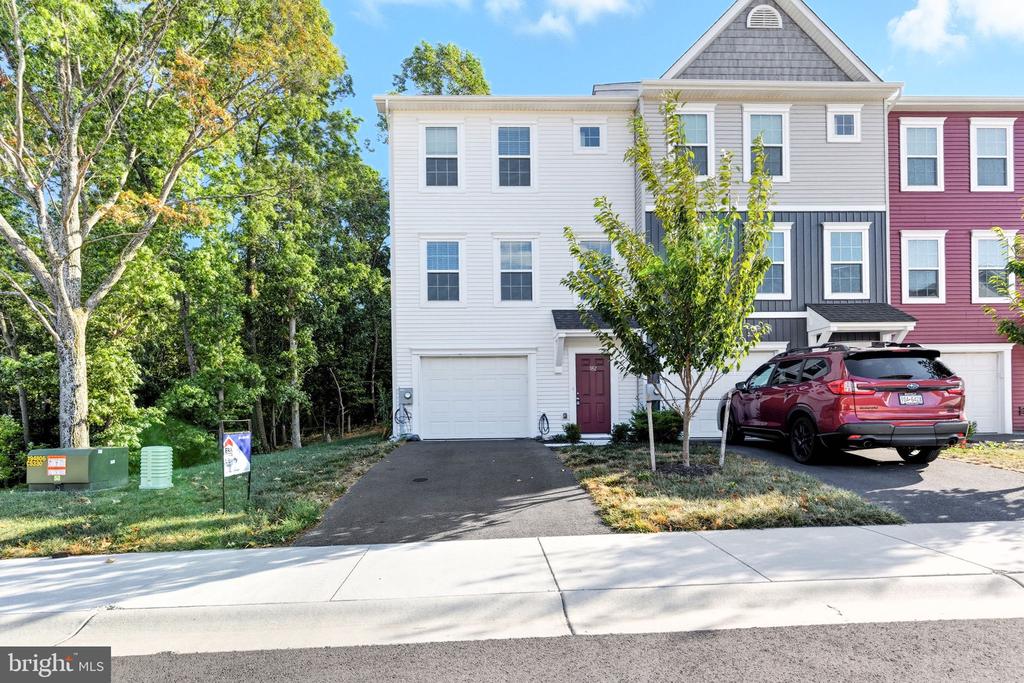 182 FURLONG WAY
