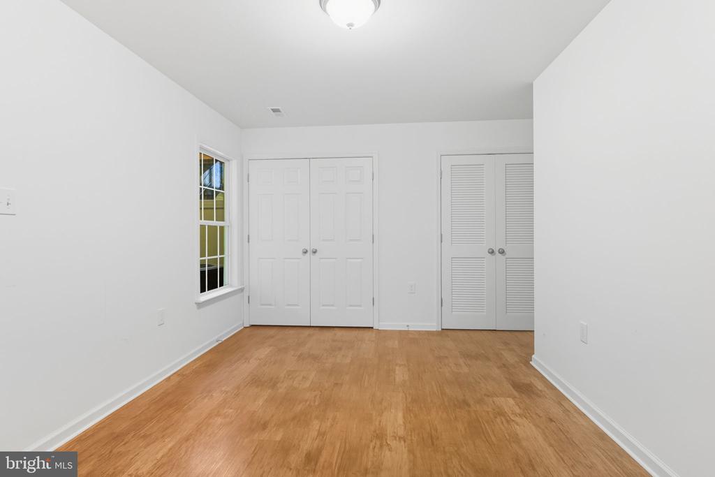 182 FURLONG WAY