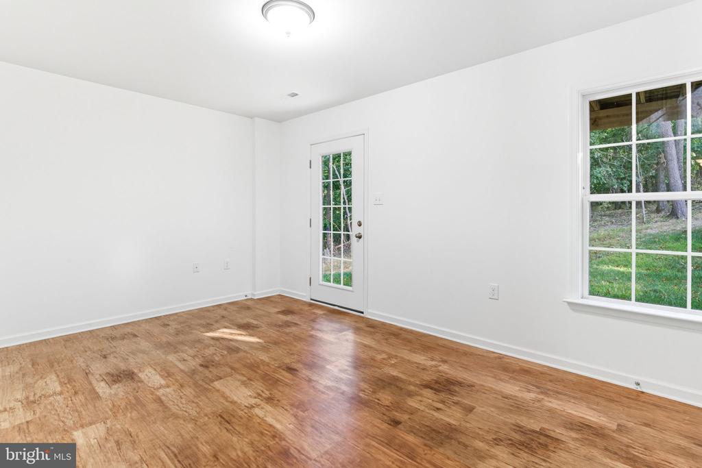 182 FURLONG WAY