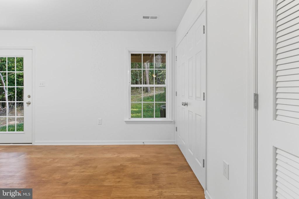 182 FURLONG WAY