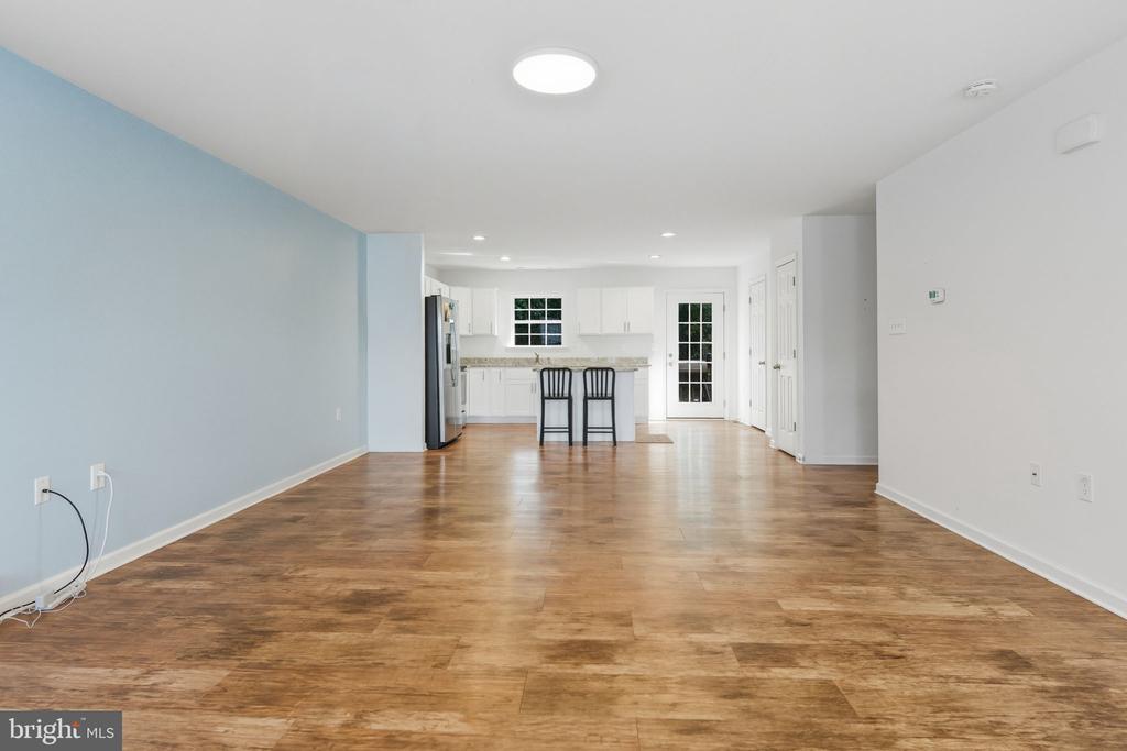 182 FURLONG WAY