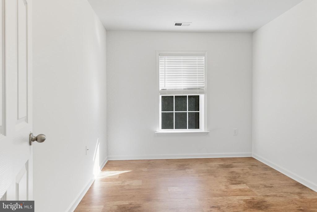 182 FURLONG WAY