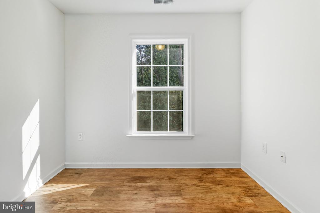 182 FURLONG WAY