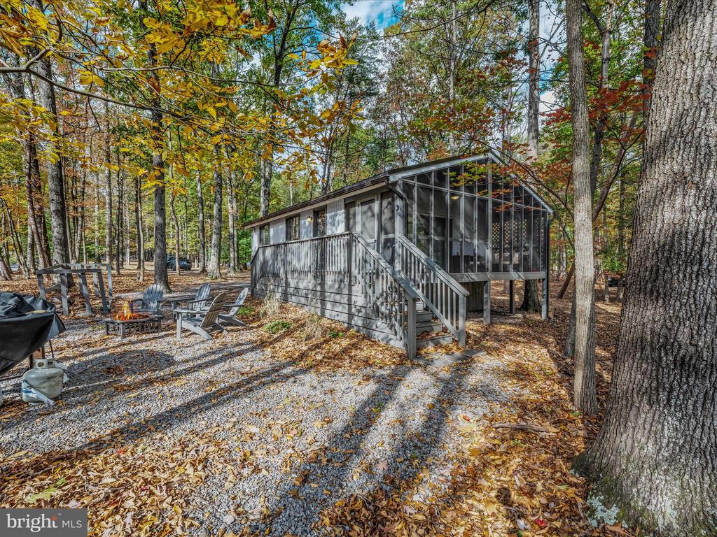 68 BOB WHITE LANE