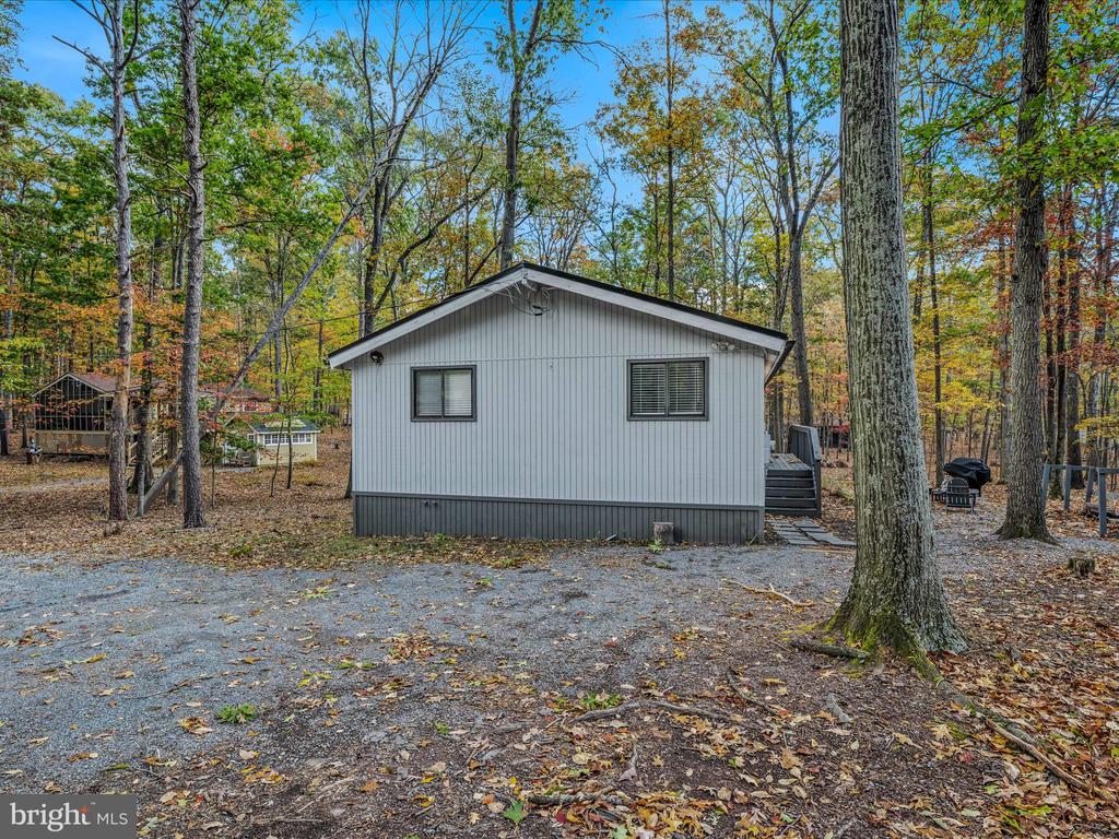 68 BOB WHITE LANE