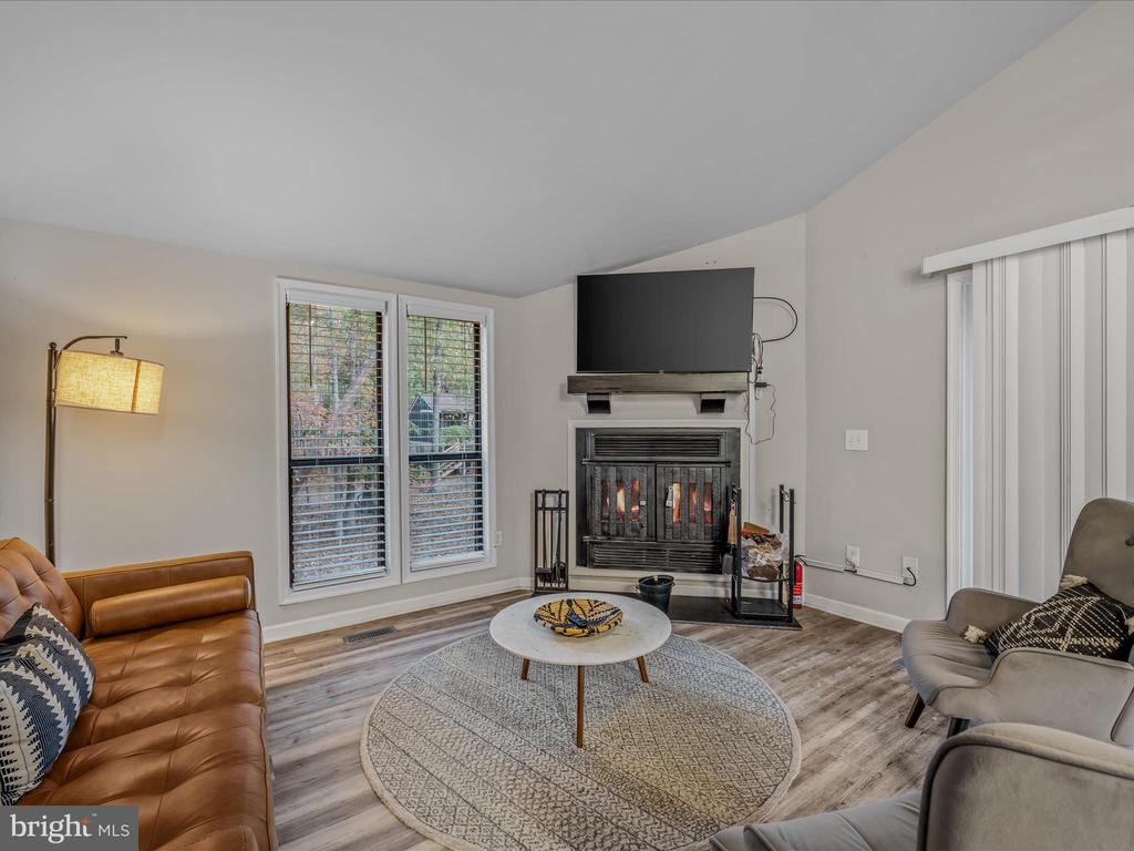 68 BOB WHITE LANE