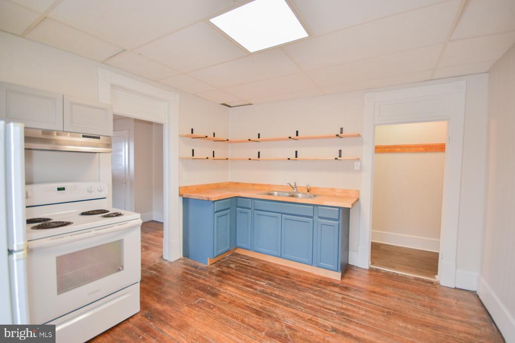117 E MARTIN STREET Unit: 3