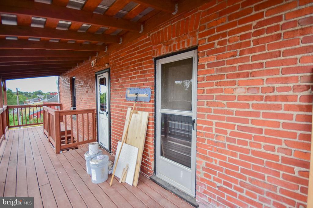 117 E MARTIN STREET Unit: 3