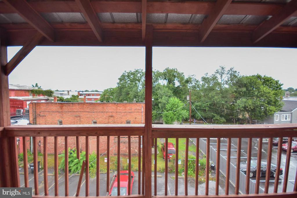 117 E MARTIN STREET Unit: 3