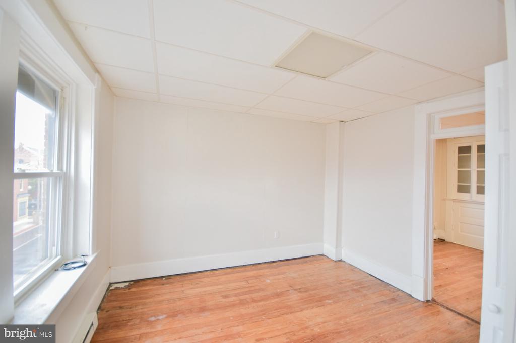 117 E MARTIN STREET Unit: 3