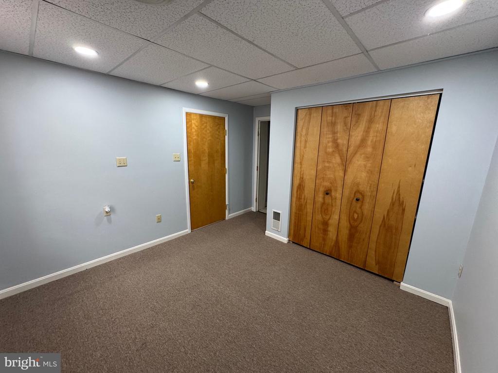 203 W JOHN ST, APT 4