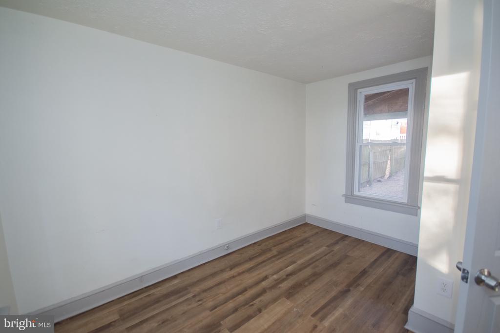 329 S MAPLE AVENUE