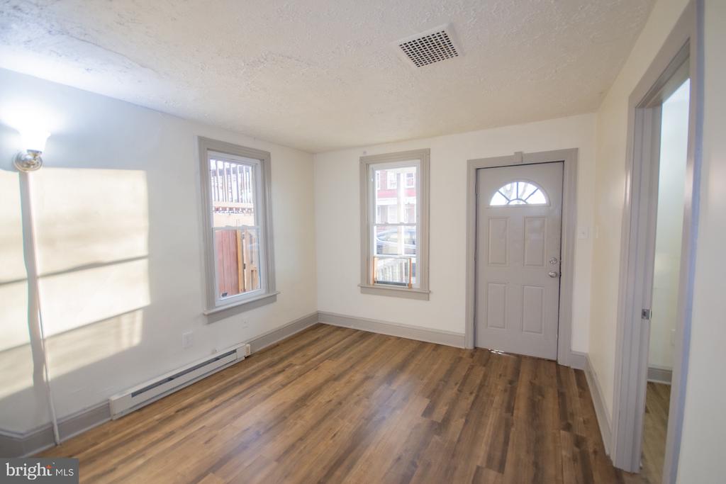 329 S MAPLE AVENUE