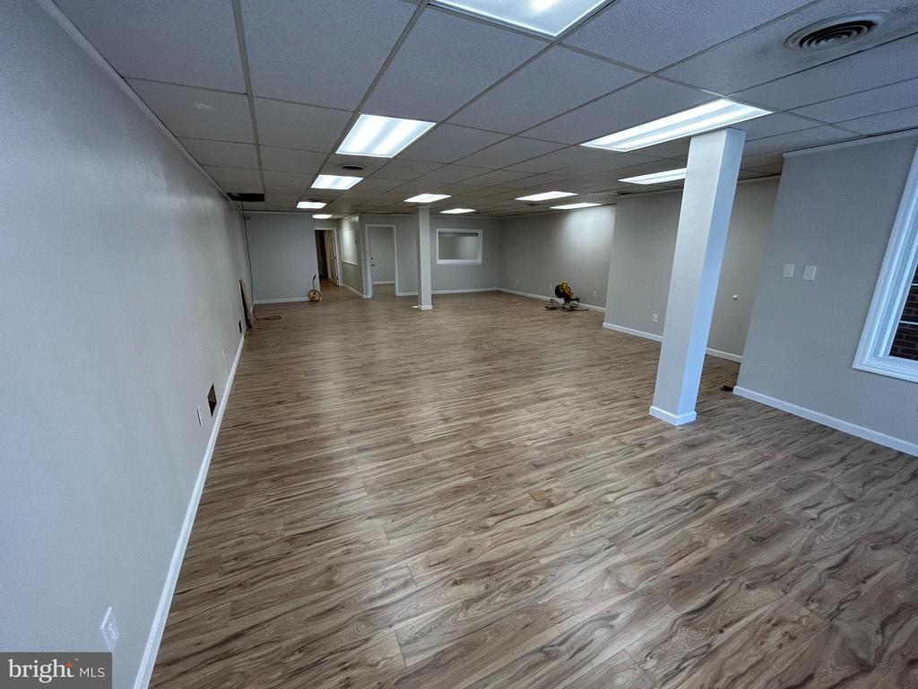 213 W KING STREET