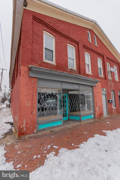 432 W MARTIN STREET