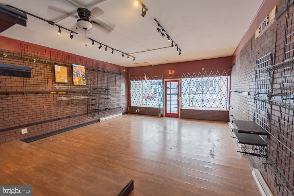 432 W MARTIN STREET