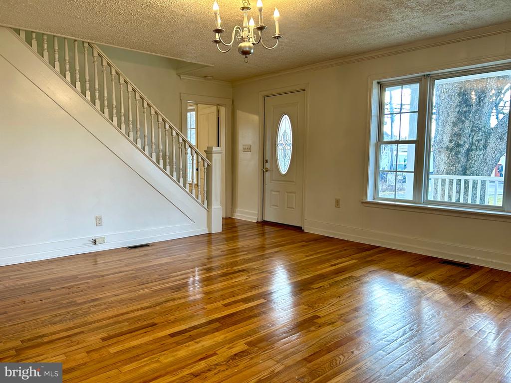2266 HENSHAW ROAD