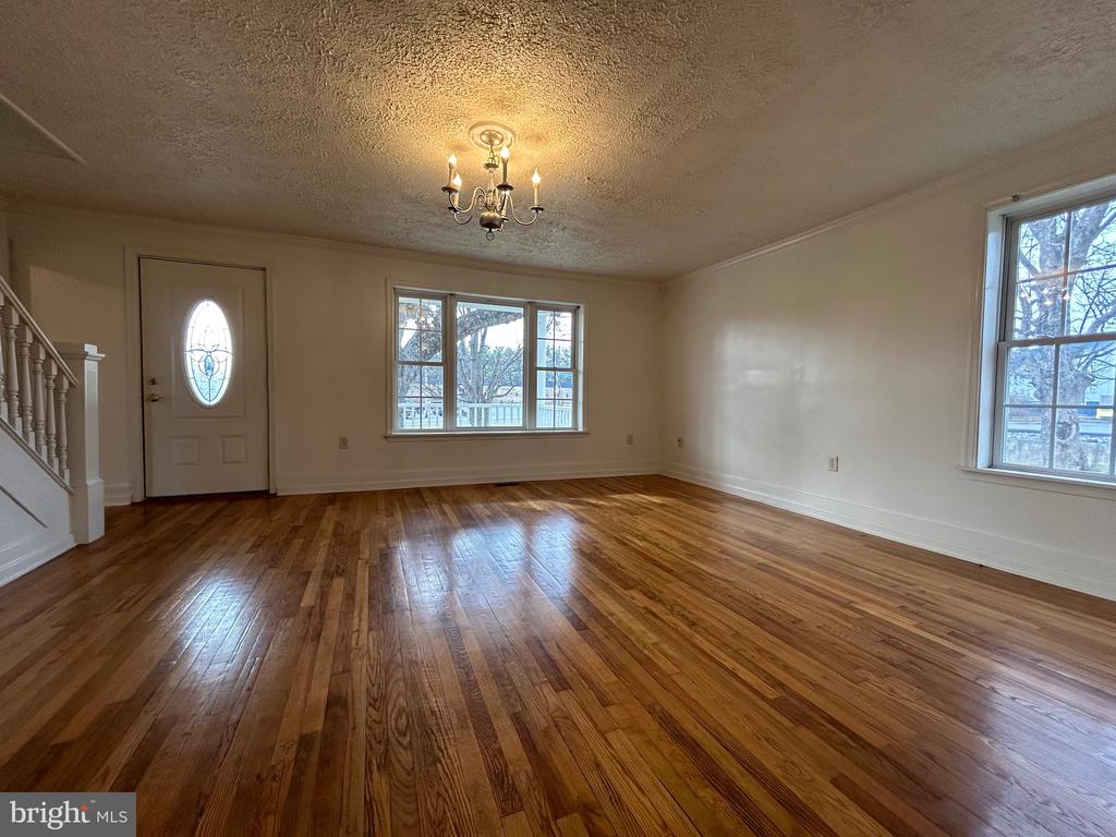 2266 HENSHAW ROAD
