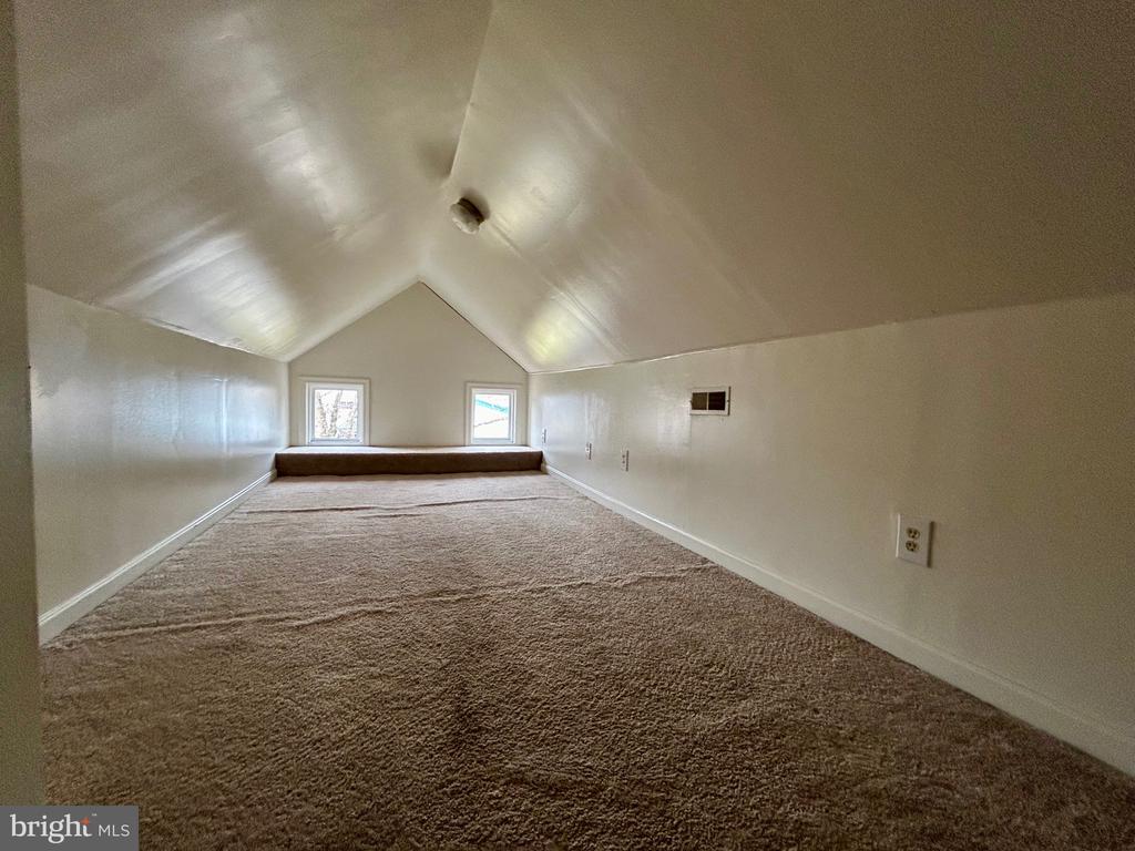 2266 HENSHAW ROAD
