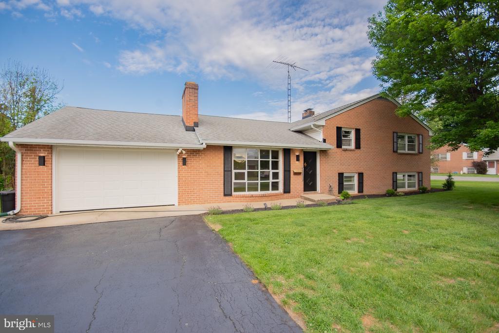 508 EDGEMONT TERRACE