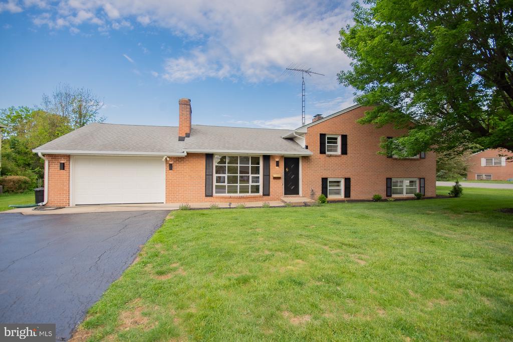 508 EDGEMONT TERRACE